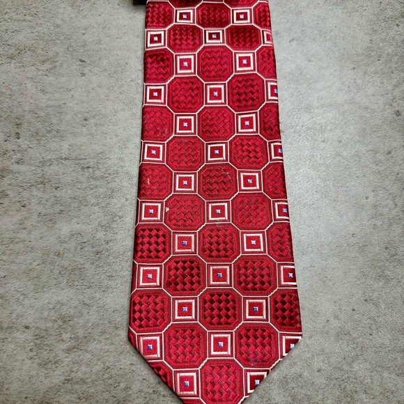 Donald J. Trump Signature Collection Silk Tie - Picture 5 of 5